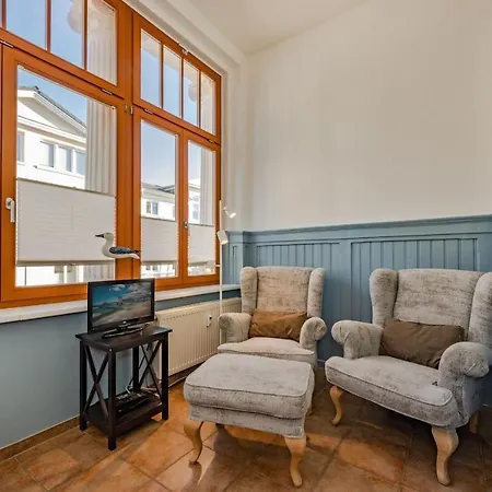 Kaisers Vis A Vis - 06 Lägenhet